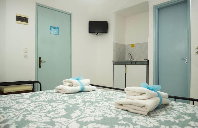 Antonios Hotel - Photo 18