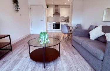 Great Quiet & Brand New Flat With Great Transport Links in Bushey - Foto 2