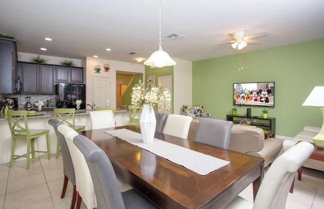 Family Friendly 4 Bd w Gameroom Near Disney 5103 - Foto 3