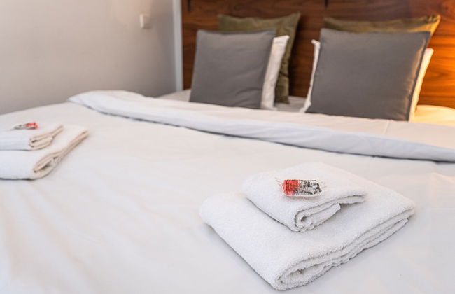 Charles Apartments in Old Town Prague - Photo 23