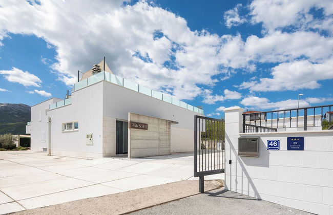 Stunning Villa Sofia With Heated Pool IN Split Hinterland - Foto 52