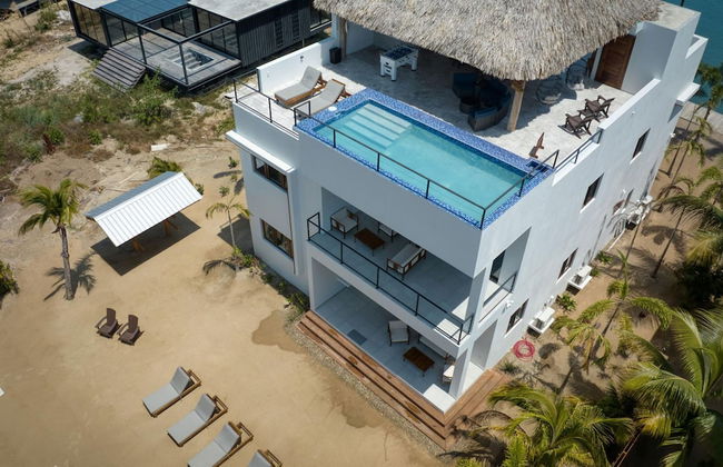 NEW Oceanfront 5 Bedroom Private Island Villa - Foto 3