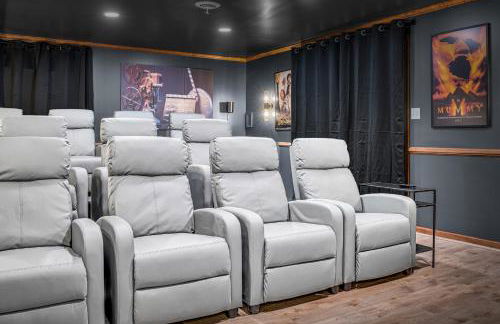 Amazing House - Movie & Game Room, Hot Tub, Fire Pit & Golf Course - Foto 49