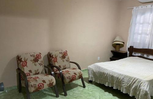 Ampla casa em condomínio a 300mt da praia - Foto 13