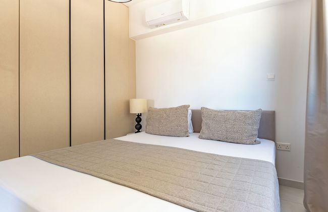 Sanders Only Limassol - Foto 2