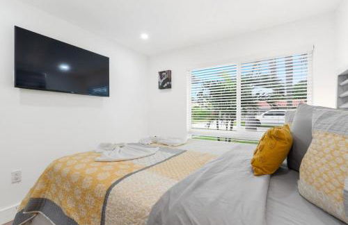 Delilas Chic 3 Bedroom 2 bath Abode with Heated Pool - Foto 16