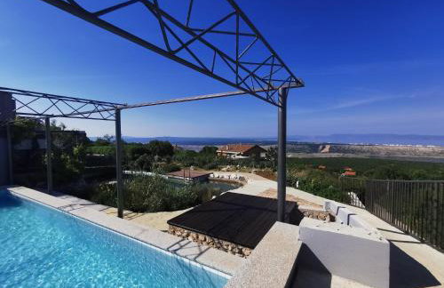 Villa Suzi - Family Farm Stay with Donkeys, Pool and Sea View near Rijeka - Photo 20