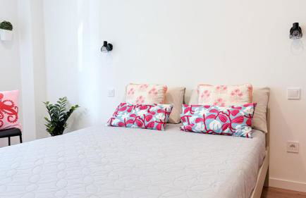 Vizinho -Central - perto praia - Wi-Fi - Foto 16