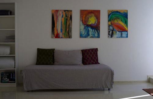 The House of Marbles - Photo 30