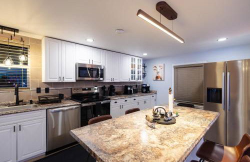 Bear Trails Retreat-Pocono Getaway Near Kalahari - Foto 52