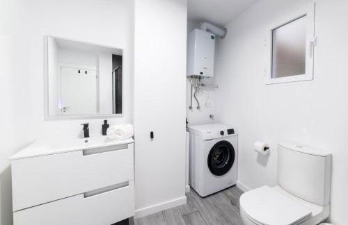 Moonkey - Apartamento mediterráneo con jacuzzi y luz natural - Photo 7