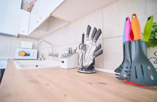 Beautiful NEW Apartment Near The Beach - Photo 8