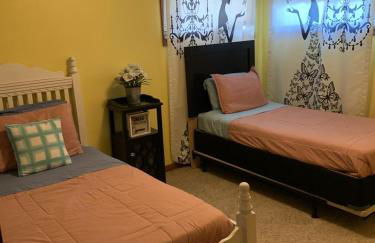 Niagara Falls Private Brick Vacation Home - Foto 9