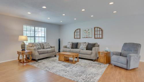 Yard and 15 Boat Slip Waterfront Grove Getaway - Foto 4