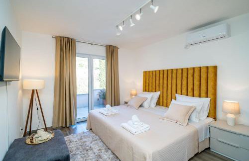 Villa Petmat - with private pool and 6 bedrooms - Photo 36