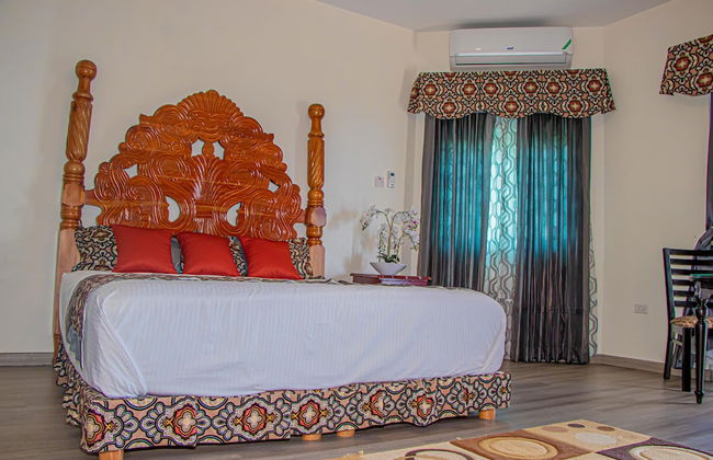 Crystal Jamaica Villa - Photo 1