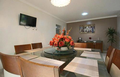 Casa com Piscina e Churrasqueira em Taguatinga - Foto 3