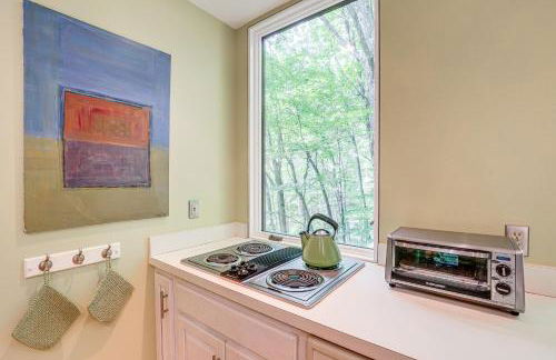 7 Mi to Dtwn Asheville Carriage House with Deck - Photo 9