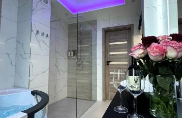 Apartament z wanną z hydromasażem - Photo 17
