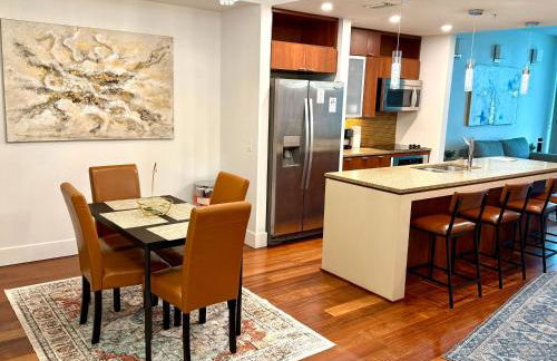 Channelside Luxury Retreat Spacious 2BR 2BA Condo with Pool, Balcony, Sauna & Gym - Foto 2