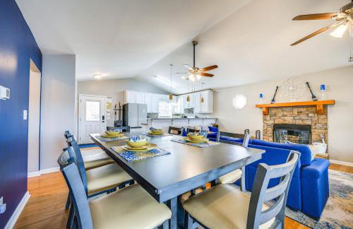 Lakefront Eatonton Getaway with Dock and Grill! - Foto 8