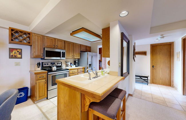 Torian Plum Condominiums - Photo 39