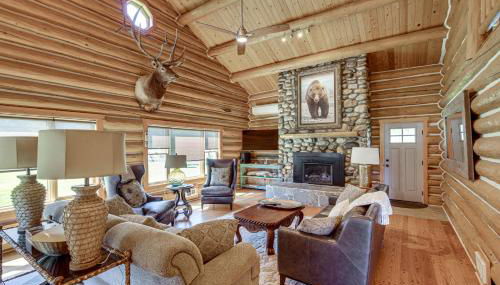 Remote Idaho Mountain Lodge with River Access! - Foto 3