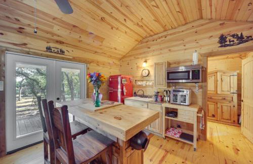 Happy Haven | Hill Country Couples Cabin Retreat - Foto 3