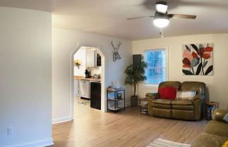 Madrona's Guesthouse- Convenient location, pet friendly - Foto 6