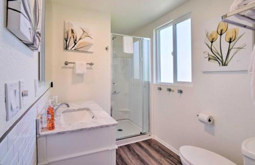 North Bend Home with Cornhole Court and Putting Green - Foto 17