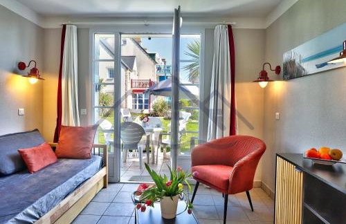 LocaLise - Maison G5 au Guilvinec - A 50m de la mer avec jardin et piscine - Tout à pied, plages, port, centre, commerces, marché - Wifi inclus - Animaux bienvenus - Linge de lit inclus - Foto 19