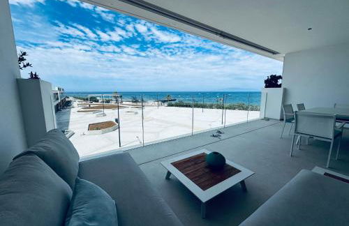 New Luxury Apartment First Line Sea View - Foto 2