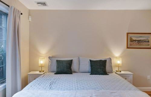 Secluded 9BR Getaway, Pool, Hot Tub & Huge Deck - Foto 39