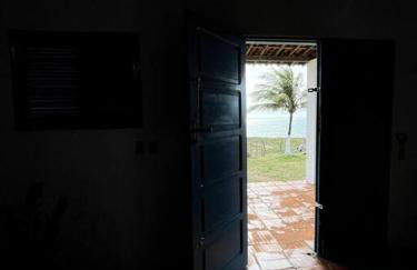 Casa de frente para o mar, pé na areia! - Foto 44