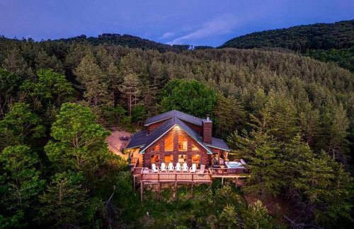 Secluded Luxury Cabin with Hot Tub on 40 Private Acres Near Moorefield, West Virginia - Foto 64