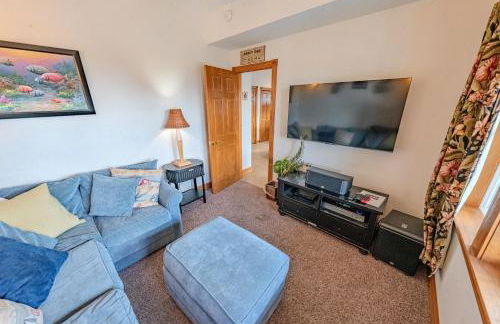 Frolic Inn OBX - Semi Soundfront Retreat, Pool, Hot Tub, Boat Ramp, Elevator, Media & Game Room - Foto 47