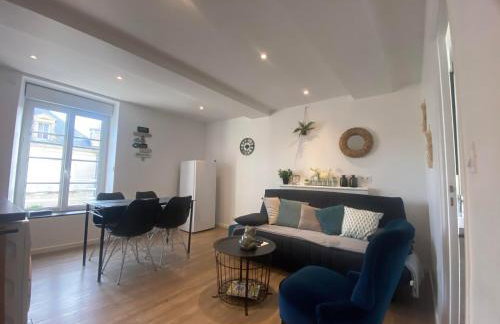 La vie est belle - centre d'Arromanches, terrasse - Foto 1