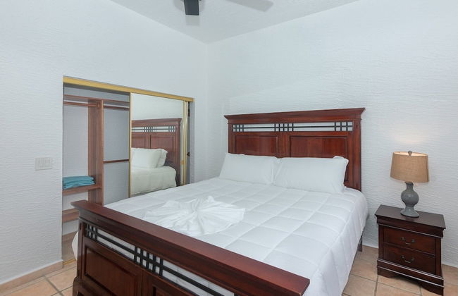 Pineapple Villa 442 2 Bedroom Condo by RedAwning - Foto 2