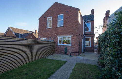 Edwardian Home Sleeps 6 Chesterfield - Foto 27