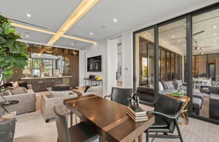 Waterfront Luxury Estate with Private Dock Lighthouse Point - Foto 18