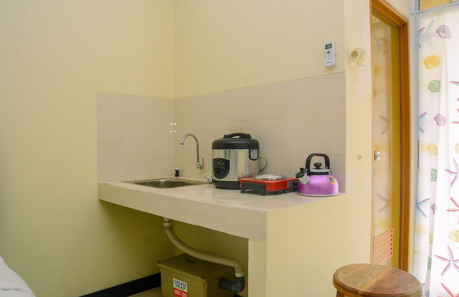 Strategic Studio Apartment at Casablanca East - Photo 12