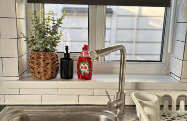 3 Double Beds Links to M6 & M5 - Foto 15