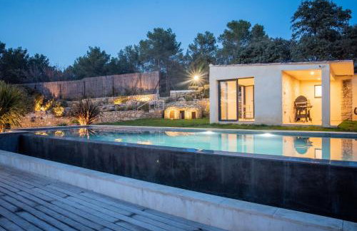 Slpendid villa with heated pool and Jacuzzi for 12 people in Saint-chamas - Foto 41