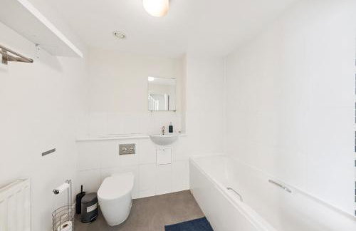 Cosy Retreat in Ashford city centre with Hot tub - Foto 3