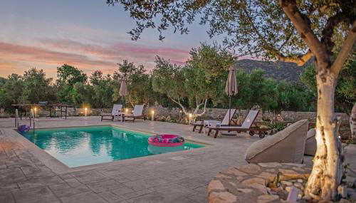 Villa Avra - With Private Pool - Foto 1