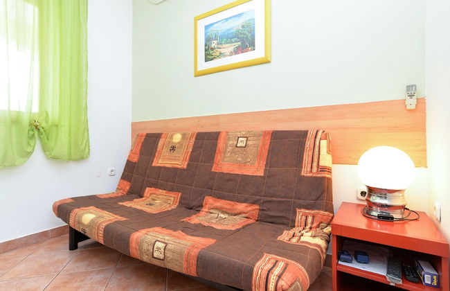 Apartment 344 - Photo 28