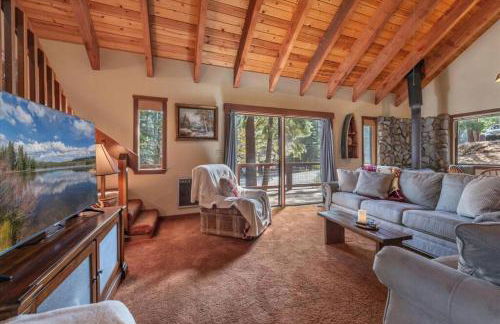 3BR Tahoe Donner Cabin with HOA Perks like Pools Hot-Tub Minutes to Trails Lake Golf - Foto 61