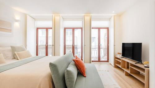 Studio Central 111 Collection - Photo 2