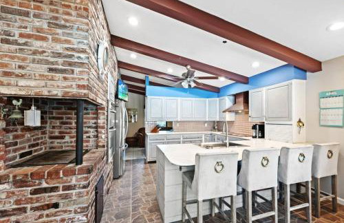 The Creek Resort - Revamped Chic 4BR Haven with Massive Pool, Hot Tub, and Outdoor Space - Foto 20