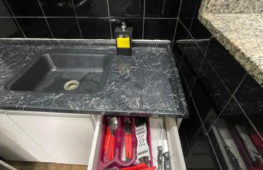 Tiny house AR, Wi-Fi, TV cozinha, proximo a Unig - Foto 17